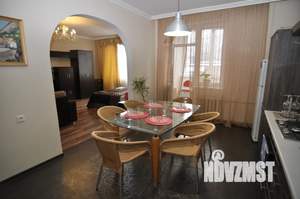 1-к квартира, посуточно, 50м2, 2/10 этаж