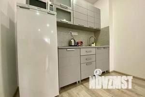 1-к квартира, посуточно, 38м2, 6/18 этаж