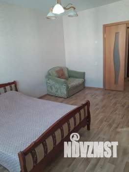 1-к квартира, посуточно, 44м2, 7/10 этаж