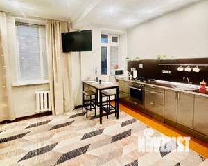 Студия квартира, посуточно, 36м2, 2/3 этаж