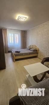 1-к квартира, посуточно, 40м2, 10/17 этаж