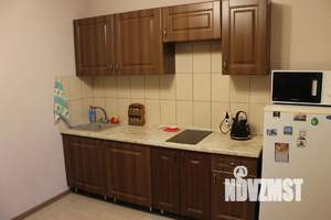 1-к квартира, посуточно, 38м2, 4/17 этаж