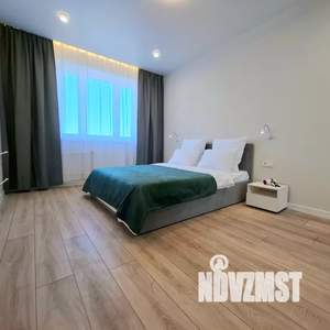 1-к квартира, посуточно, 38м2, 7/10 этаж