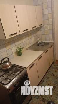 1-к квартира, посуточно, 42м2, 7/10 этаж