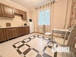 1-к квартира, посуточно, 38м2, 4/17 этаж