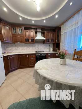 1-к квартира, посуточно, 45м2, 4/10 этаж