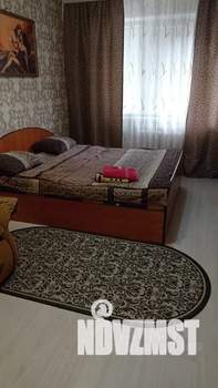 2-к квартира, посуточно, 45м2, 1/5 этаж