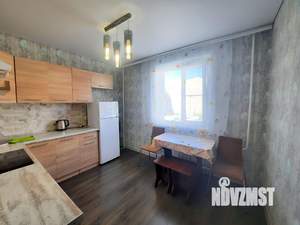 1-к квартира, посуточно, 38м2, 7/17 этаж