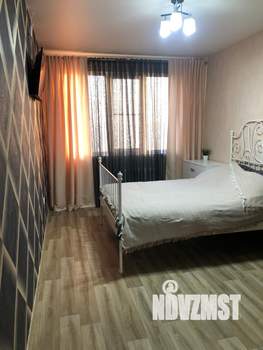 1-к квартира, посуточно, 32м2, 7/10 этаж