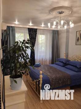 1-к квартира, посуточно, 35м2, 2/5 этаж