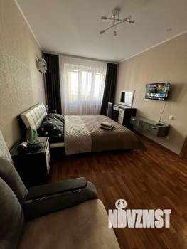 1-к квартира, посуточно, 38м2, 8/17 этаж