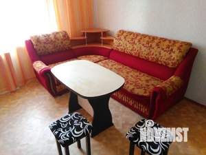 1-к квартира, посуточно, 50м2, 3/10 этаж