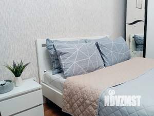 1-к квартира, посуточно, 38м2, 13/17 этаж