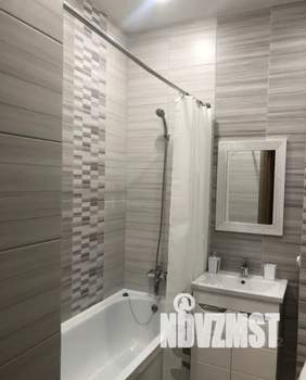 1-к квартира, посуточно, 42м2, 10/17 этаж