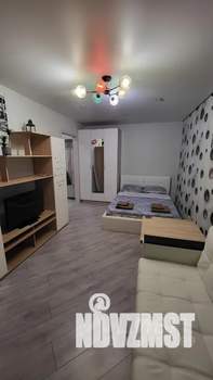 1-к квартира, посуточно, 34м2, 2/9 этаж