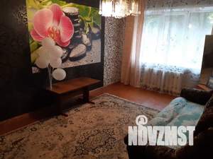 3-к квартира, на длительный срок, 60м2, 1/3 этаж