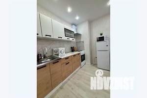 1-к квартира, посуточно, 38м2, 11/18 этаж