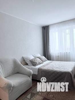 1-к квартира, посуточно, 37м2, 15/17 этаж