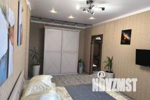 1-к квартира, посуточно, 50м2, 13/18 этаж