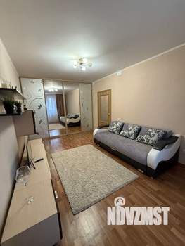 1-к квартира, посуточно, 38м2, 7/17 этаж