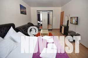 1-к квартира, посуточно, 42м2, 4/9 этаж