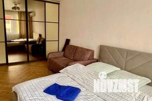 1-к квартира, посуточно, 37м2, 8/10 этаж