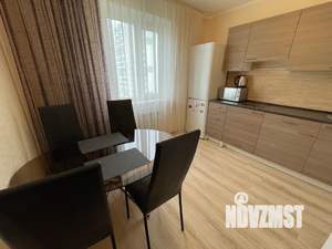 1-к квартира, посуточно, 40м2, 9/17 этаж