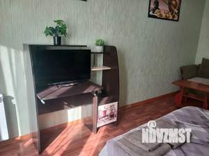 1-к квартира, посуточно, 37м2, 7/17 этаж