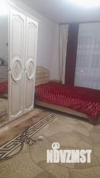 1-к квартира, посуточно, 40м2, 4/10 этаж