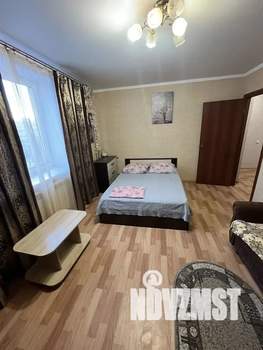 1-к квартира, посуточно, 43м2, 5/18 этаж