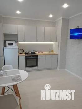 Студия квартира, посуточно, 31м2, 3/17 этаж