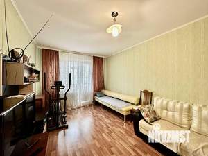 Студия квартира, на длительный срок, 38м2, 2/17 этаж