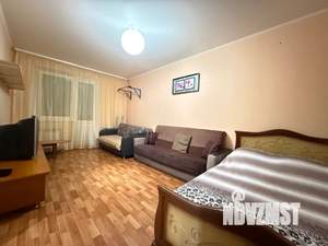 1-к квартира, посуточно, 38м2, 10/17 этаж