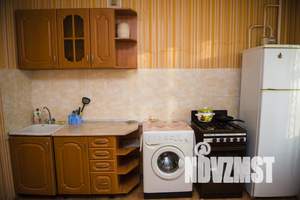 1-к квартира, посуточно, 49м2, 2/10 этаж