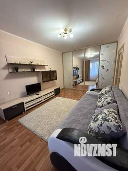 1-к квартира, посуточно, 38м2, 7/17 этаж