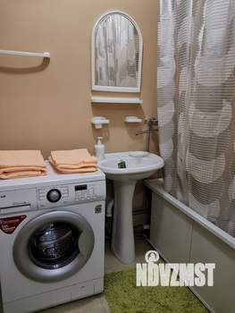 1-к квартира, посуточно, 39м2, 10/17 этаж