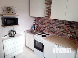 1-к квартира, посуточно, 40м2, 8/17 этаж