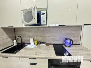 Студия квартира, посуточно, 32м2, 10/10 этаж