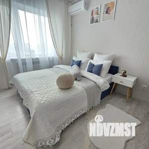 1-к квартира, посуточно, 39м2, 11/18 этаж