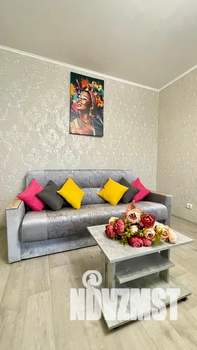 1-к квартира, посуточно, 39м2, 2/17 этаж