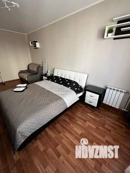 1-к квартира, посуточно, 38м2, 8/17 этаж