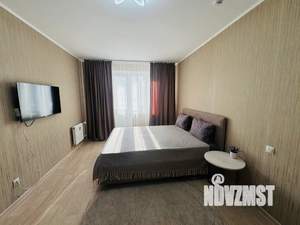 1-к квартира, посуточно, 40м2, 10/17 этаж