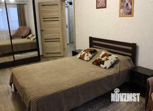 1-к квартира, посуточно, 38м2, 1/1 этаж