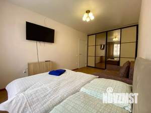 1-к квартира, посуточно, 37м2, 8/10 этаж