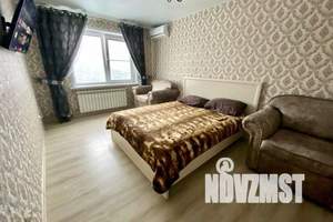 1-к квартира, посуточно, 38м2, 7/18 этаж