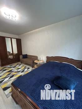 1-к квартира, посуточно, 37м2, 1/17 этаж