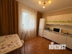 1-к квартира, посуточно, 40м2, 7/17 этаж