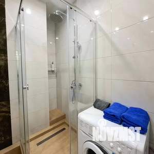 1-к квартира, посуточно, 38м2, 7/10 этаж