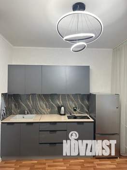 1-к квартира, посуточно, 38м2, 12/17 этаж