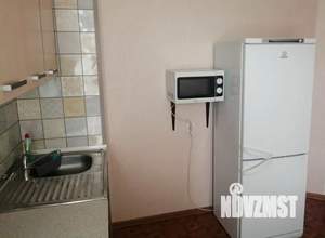 1-к квартира, посуточно, 42м2, 7/10 этаж